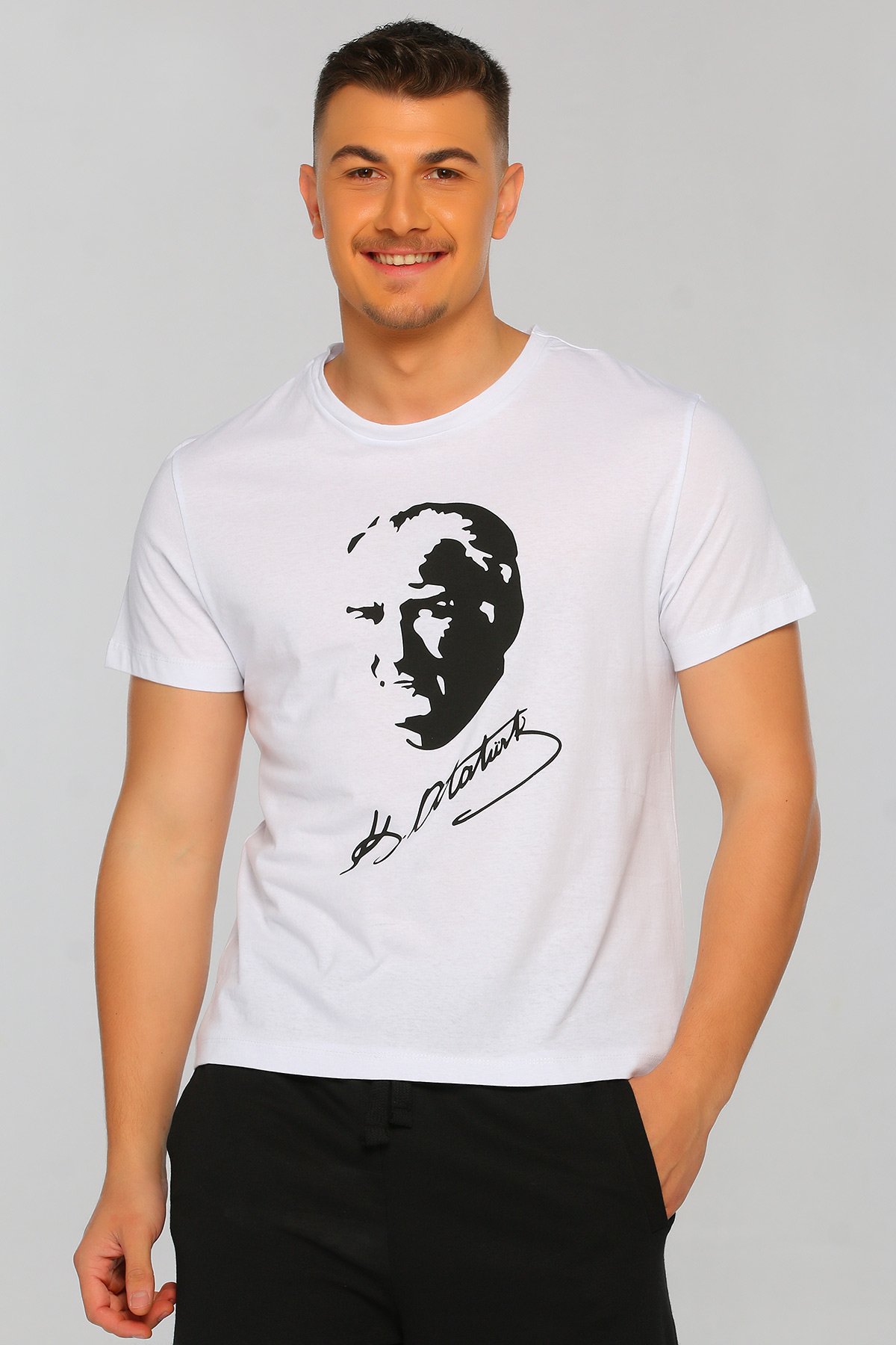 Beyaz Atatürk Baskılı Erkek T-shirt 435478- tozlu.com