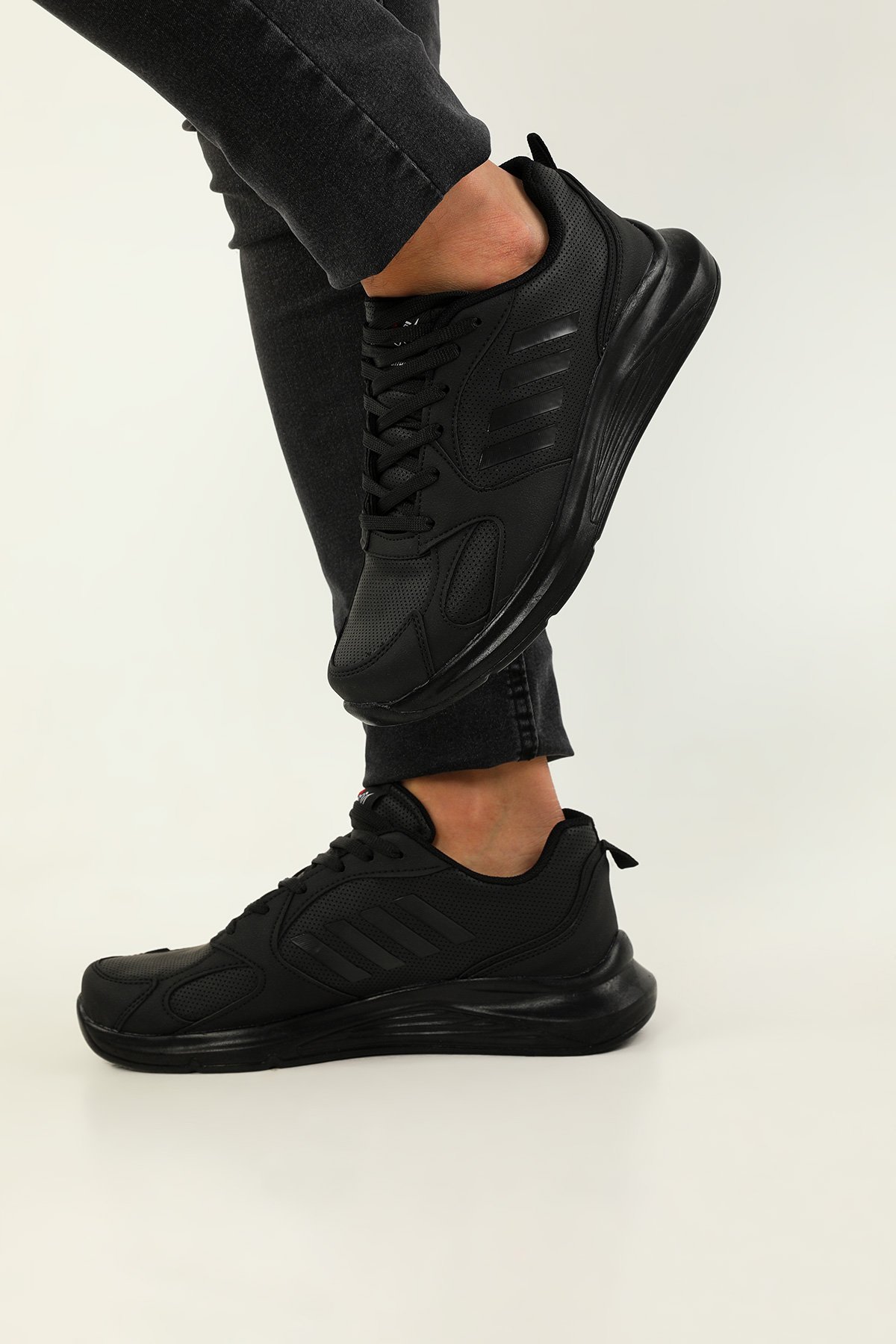 Erkek Dört Bantlı Bağcıklı Spor Ayakkabı Siyah 512100 - tozlu.com