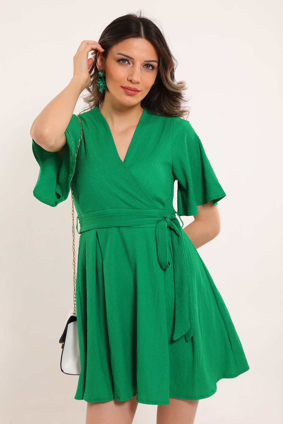 Kadın Kravuze Yaka Kuşaklı Şortlu Elbise Yeşil 496997 - tozlu.com