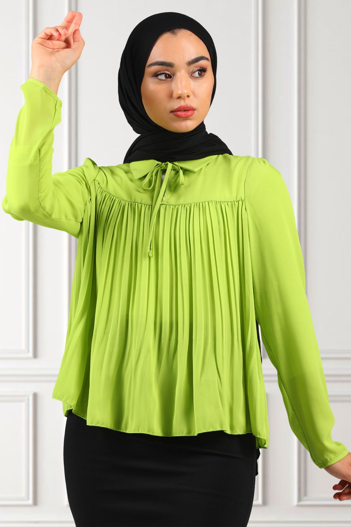 Kadın Ön Bağlama Detaylı Pileli Bluz Fıstık yeşili 504063 - tozlu.com