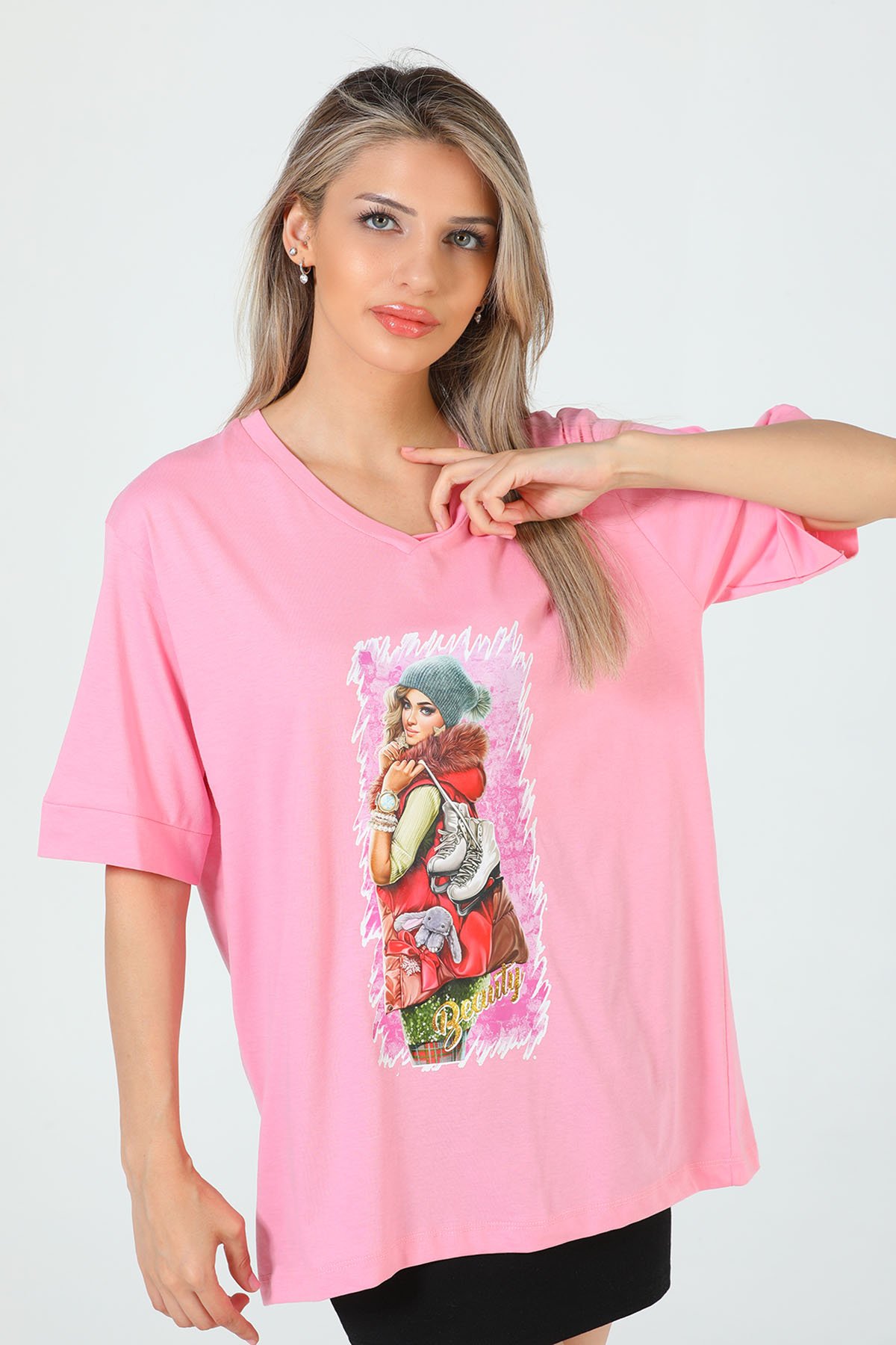Kadın V Yaka Ön Baskılı Salaş T-shirt Pembe 499439 - tozlu.com
