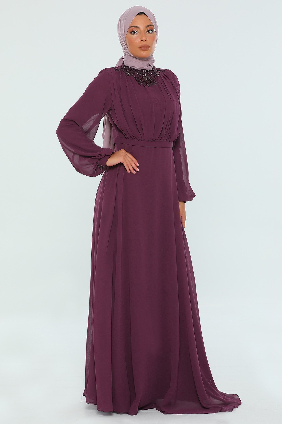 Mor Kadın Modest Yakası İşlemeli Uzun Tesettür Abiye Elbise 453946- tozlu .com