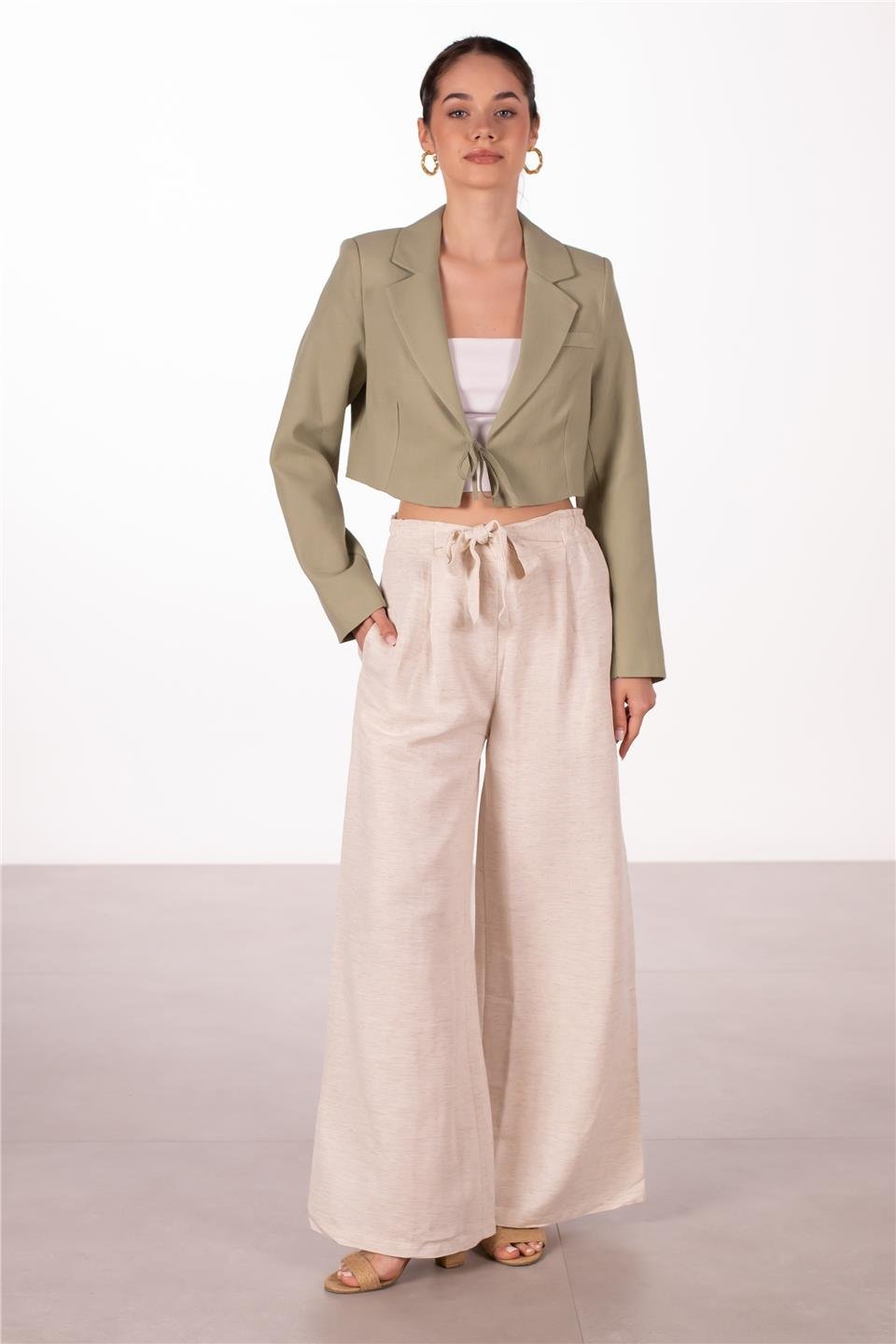 み！　804040 Kadın Önü Bağlamalı Keten Crop Ceket - Olive