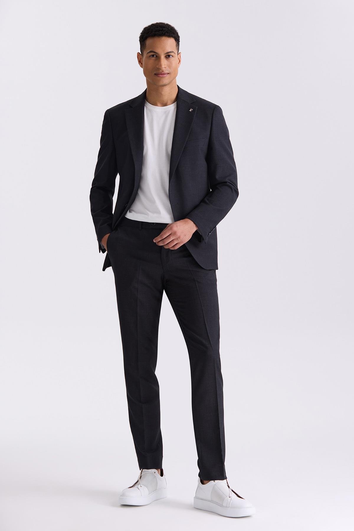 Siyah Slim Fit Mono Yaka Tek Düğme Spor Takım Elbise