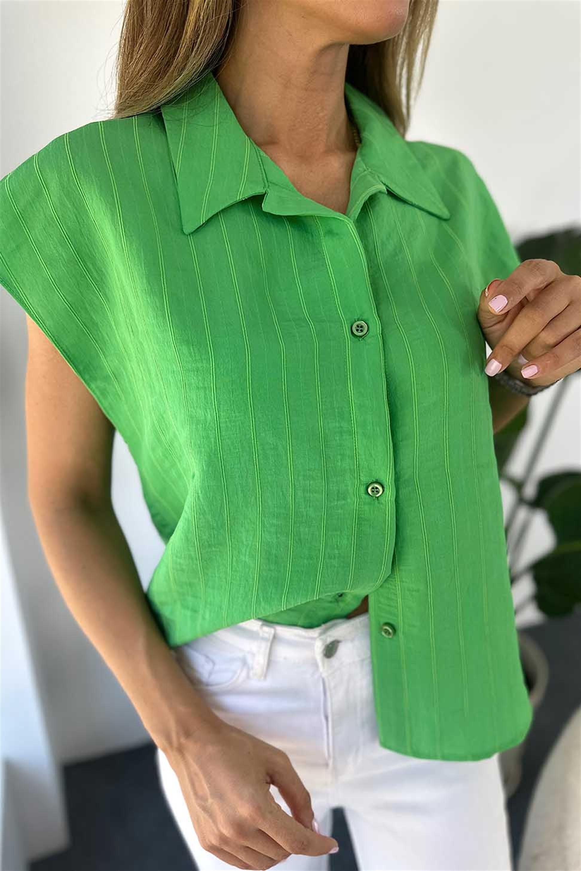 Lüks Kalite Dökümlü Viskon Kumaş Kolsuz Kadın Gömlek Yeşil - Butik Gardrop