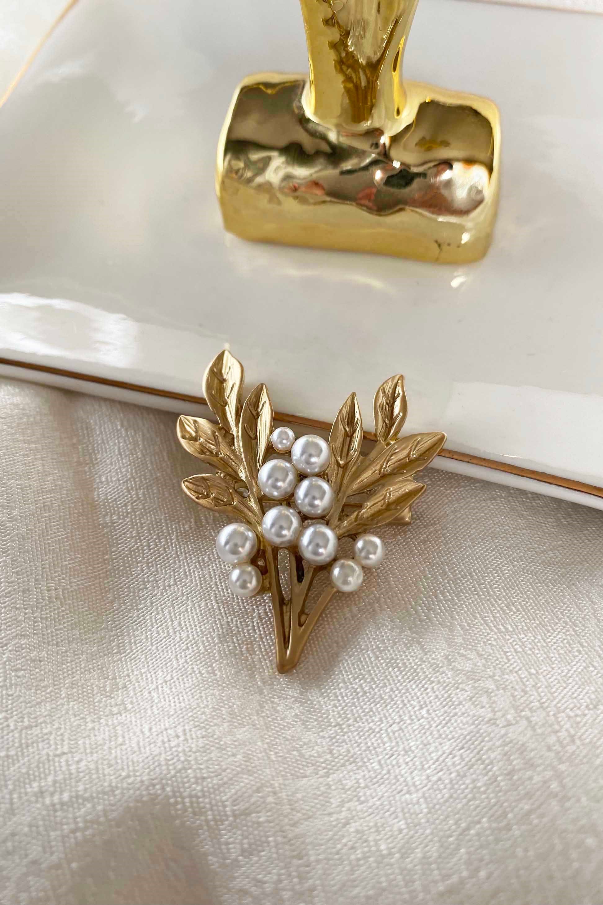 Zeytin Dalı İncili Gold Broş - Butik Gardrop