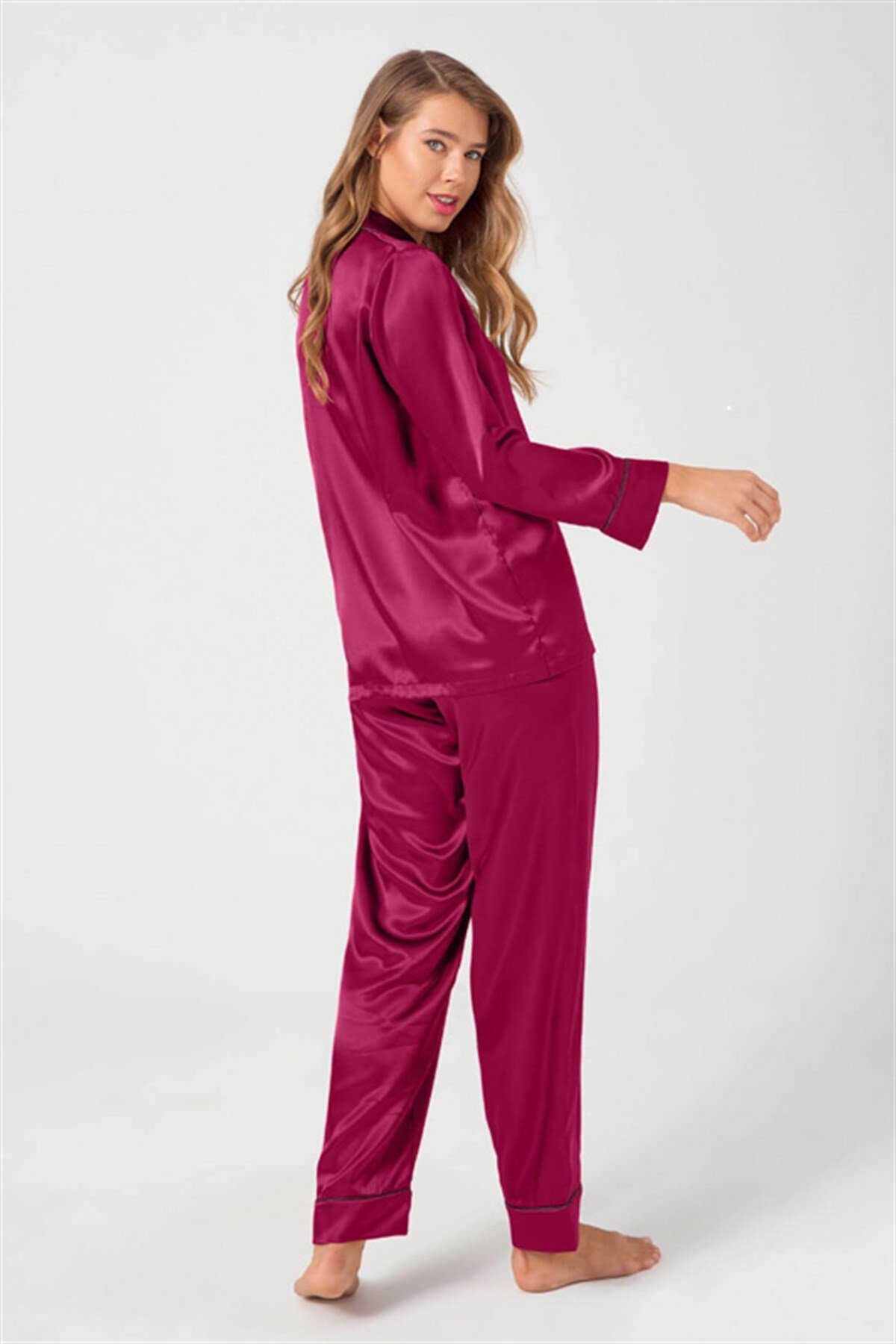 Vişne Önden Düğmeli Saten Kadın Pijama Takımı | COTTONHILL