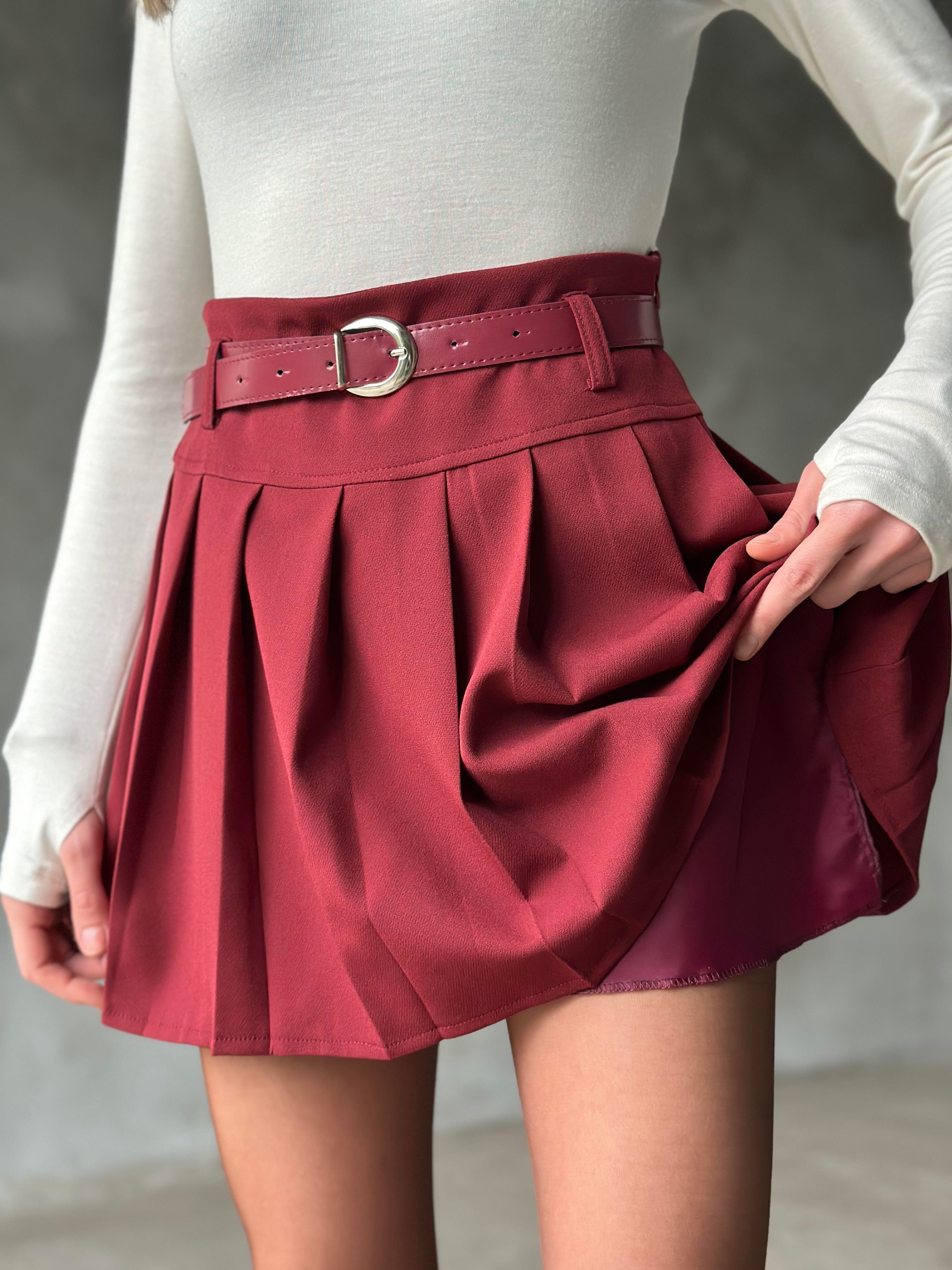 Piliseli Kemerli Mini Etek - Bordo