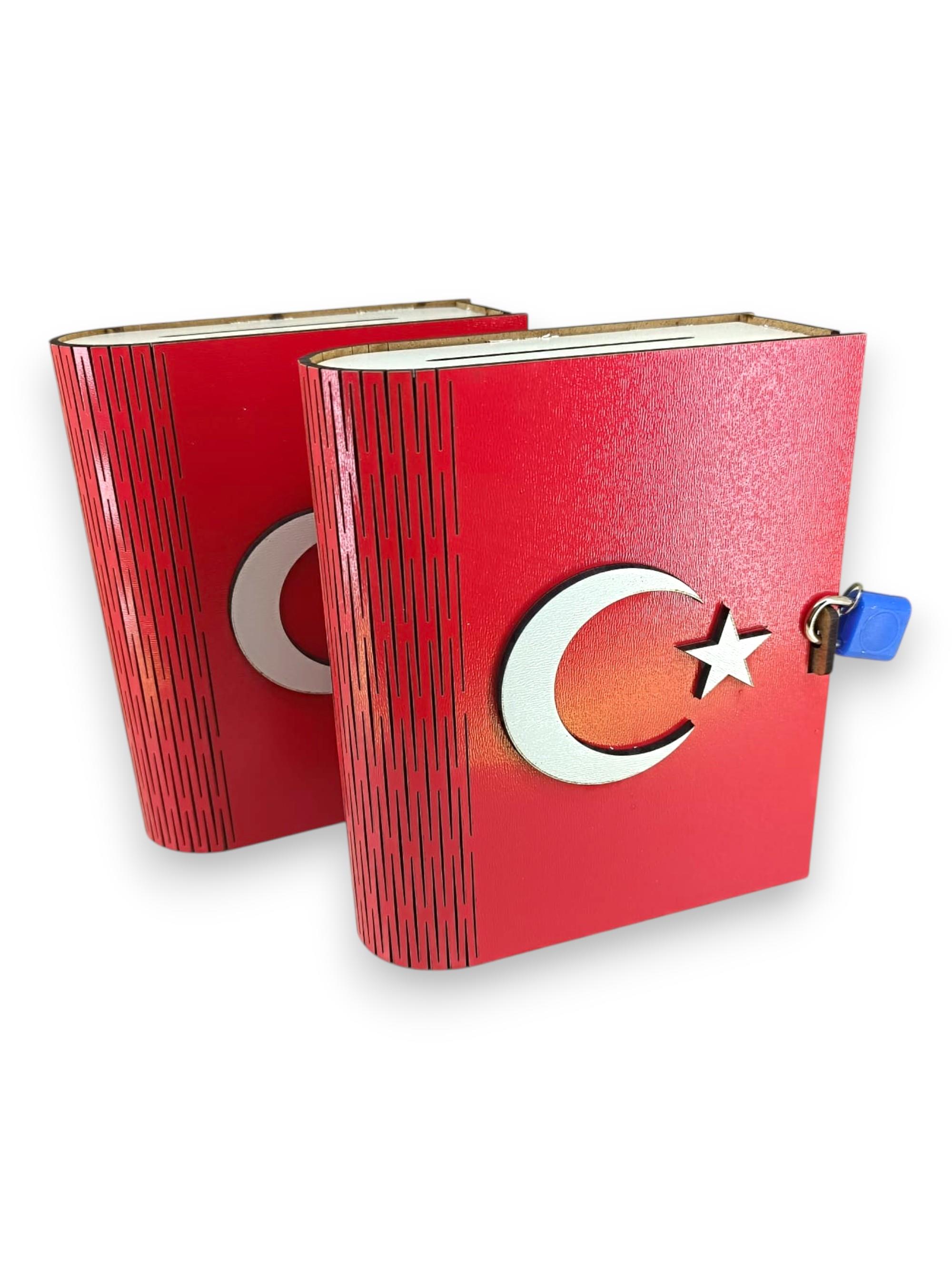 Okulekspres Hayallerini Biriktir, Kitap Gibi Sakla - Kırmazı Türk Bayrağı Detaylı– Kitap Görünümlü Kilitli Ahşap Kumbara | Çocuklara Tasarruf Öğreten Karne ve Mezuniyet Hediyesi