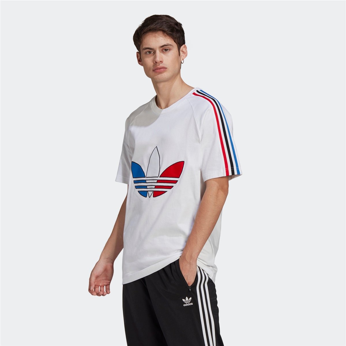 T shirt adidas adicolor 2025