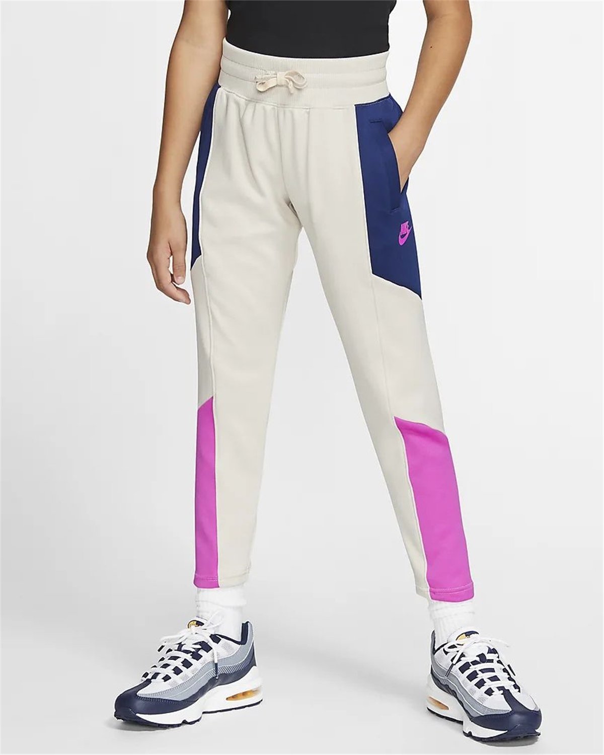 Nike sportswear heritage hot sale