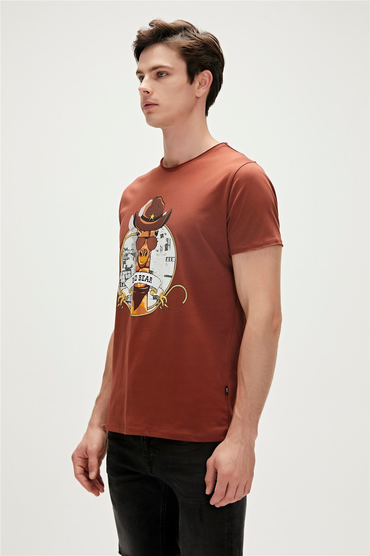 Giraffe T-Shirt Kahverengi Baskılı Erkek Tişört | BAD BEAR