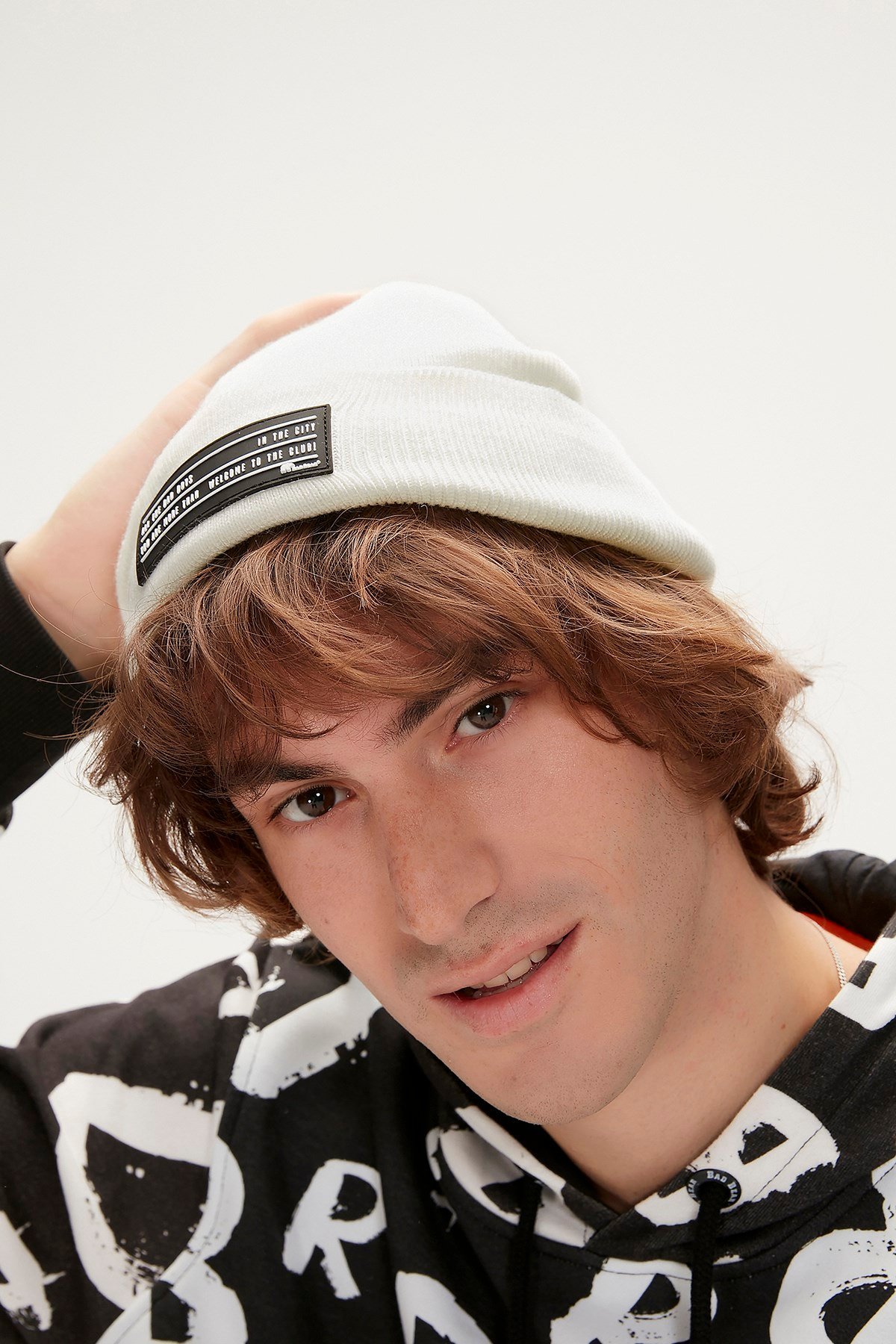 Welcome Off White Beanie BAD BEAR