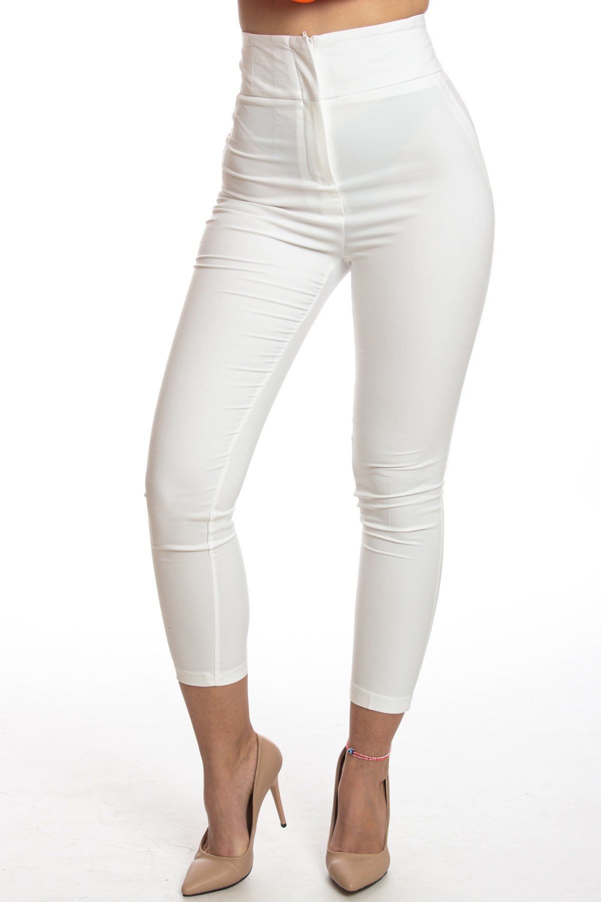 Kadın Dar Paça Yüksek Geniş Kemer Model Esnek Beyaz Pantolon  www.denfamoda.com.tr