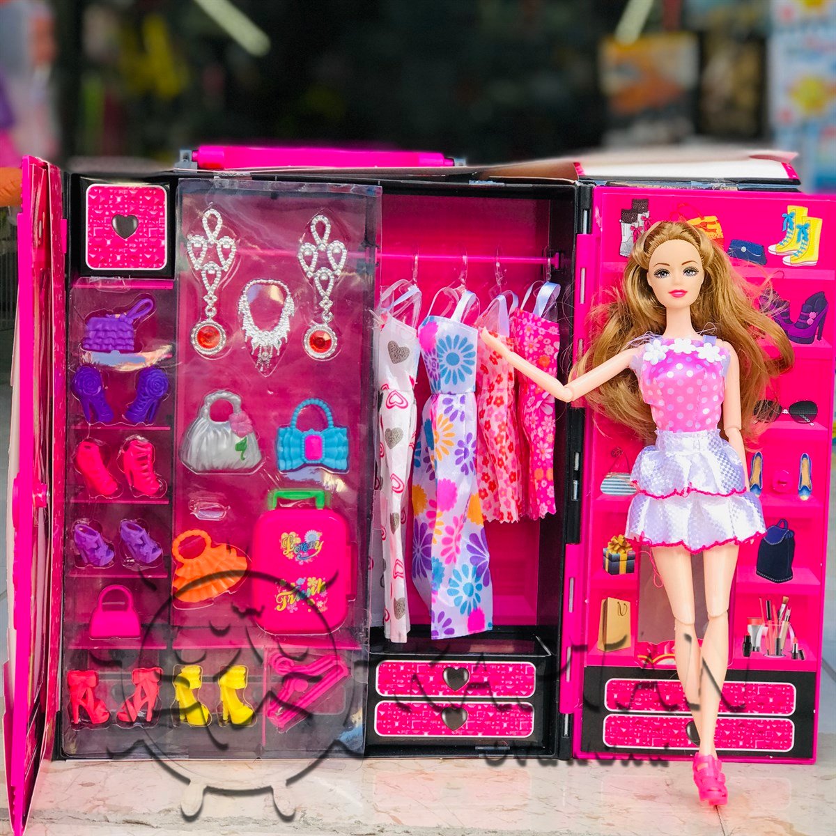 Beauty Barbie Bebek Elbise Gardroplu Aksesuarlı Oyun Seti - Kaptan Oyuncak