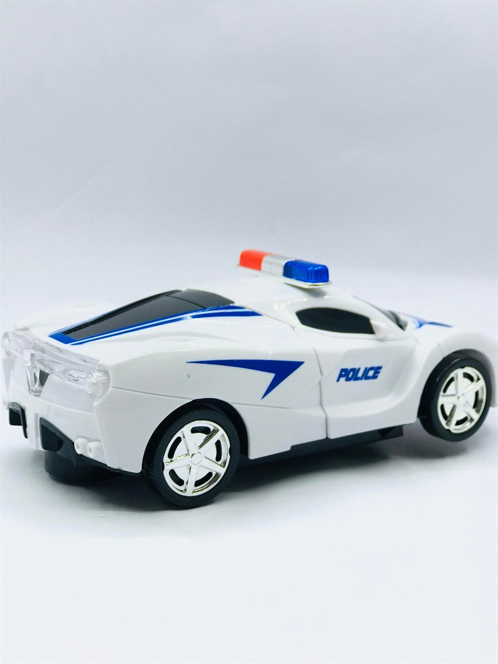 Transformers Robota Dönüşen Polis Araba - Sesli ve Işıklı - Kaptan Oyuncak