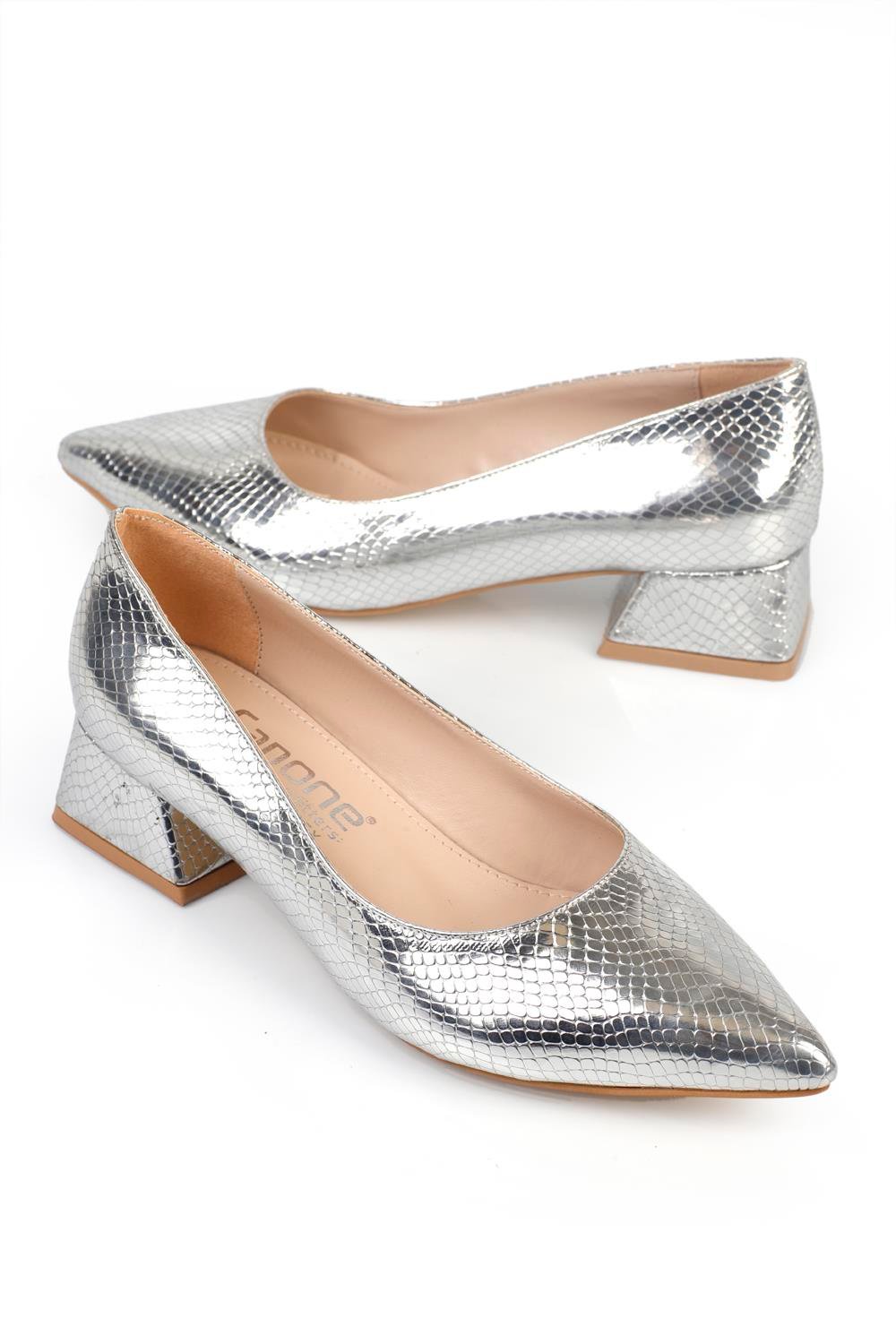 Capone Gümüş Kalın Kısa Topuklu Kadın Ayakkabı | Caponestore