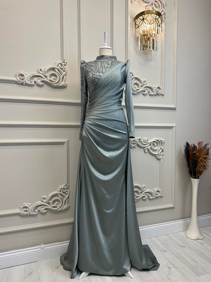 Embroidered Detailed Cape Satin Evening Dress Mint