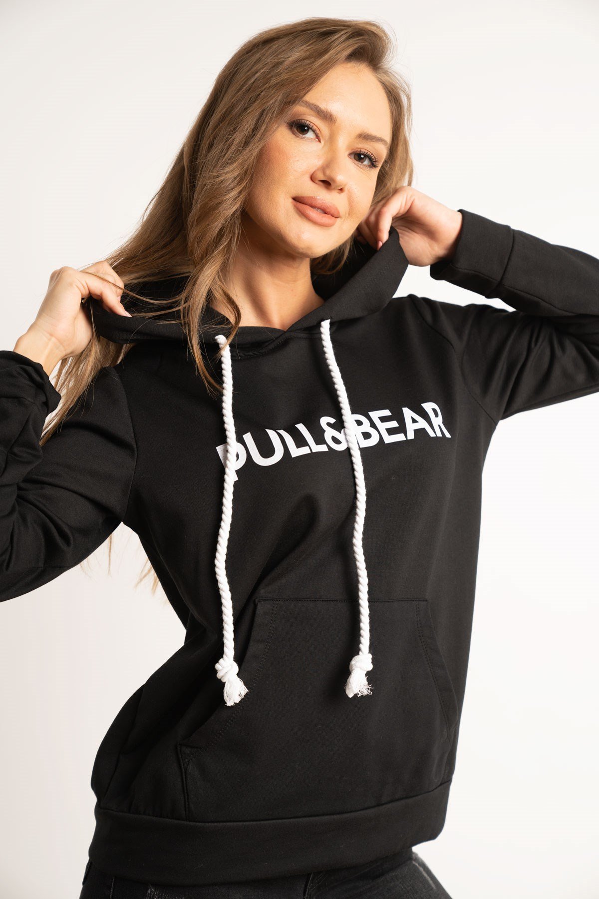 Pull And Bear Baskılı Kapşonlu Sweatshirt Siyah