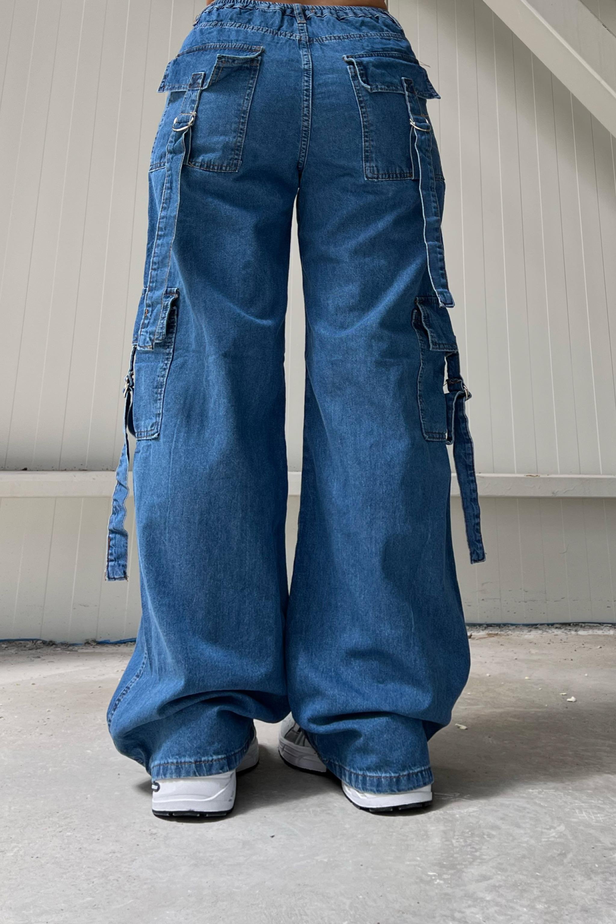 Cep Detaylı Mavi Baggy Jean Ürününü Hemen İncele