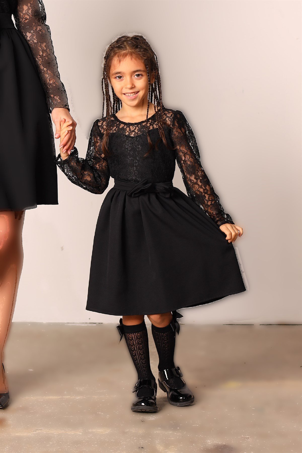 Siyah Dantelli Kız Çocuk Elbise www.kucugumbutik.com