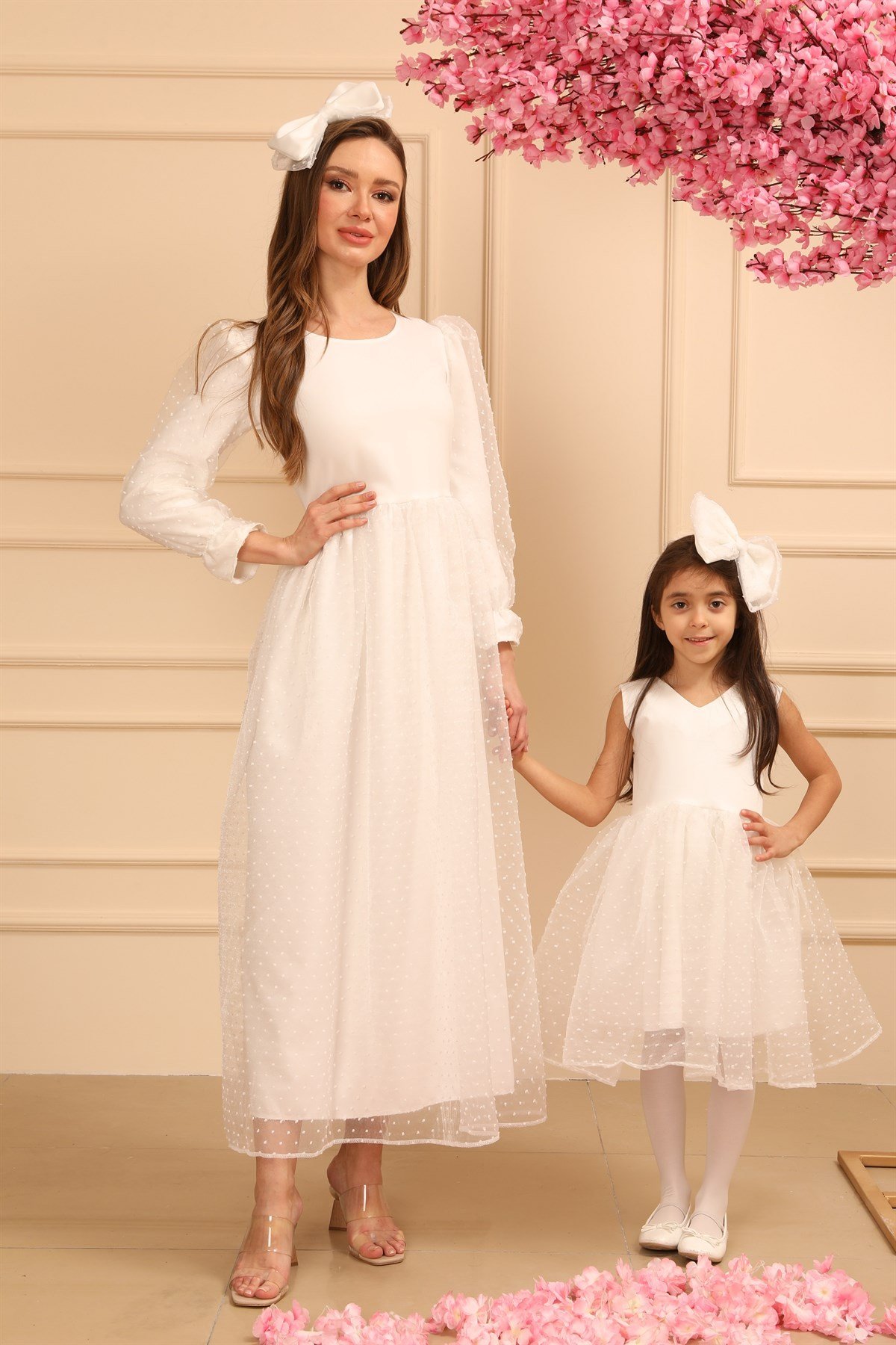 Tesettür Beyaz Tüllü Anne Kız Abiye Elbise www.kucugumbutik.com