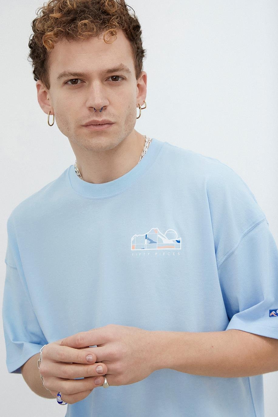 sukiyaki boy　TENSEI BLUE TM50 SR Erkek Mavi Sırt Baskılı Düşük Omuzlu T-shirt - Fifty Pieces