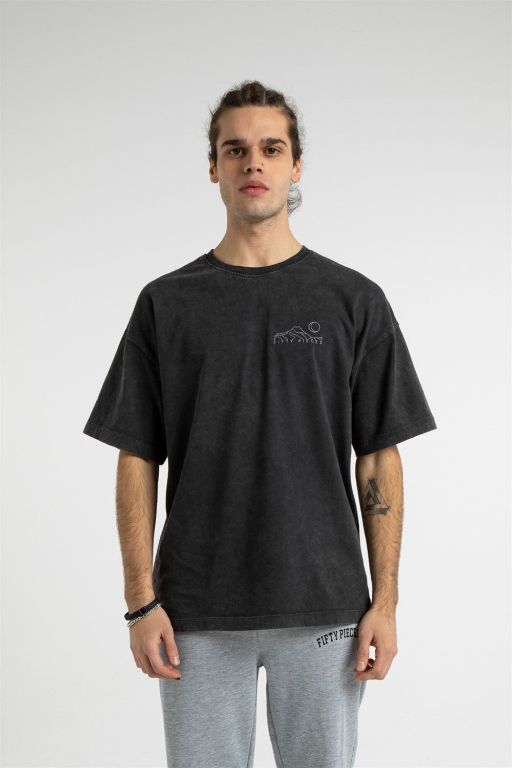 Erkek Antrasit Sırt Baskılı Düşük Omuzlu T-Shirt - Fifty Pieces