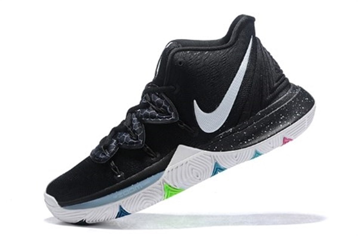 Nike Kyrıe 5 Erkek Basketbol Ayakkabısı AO2918-901