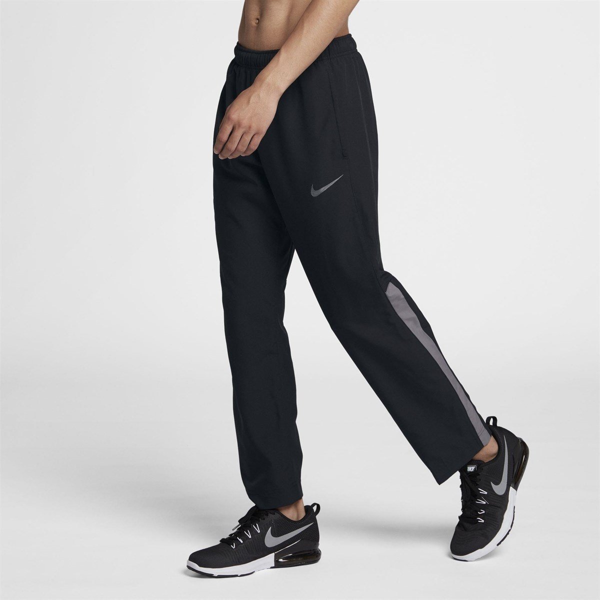 Nike team woven pants online