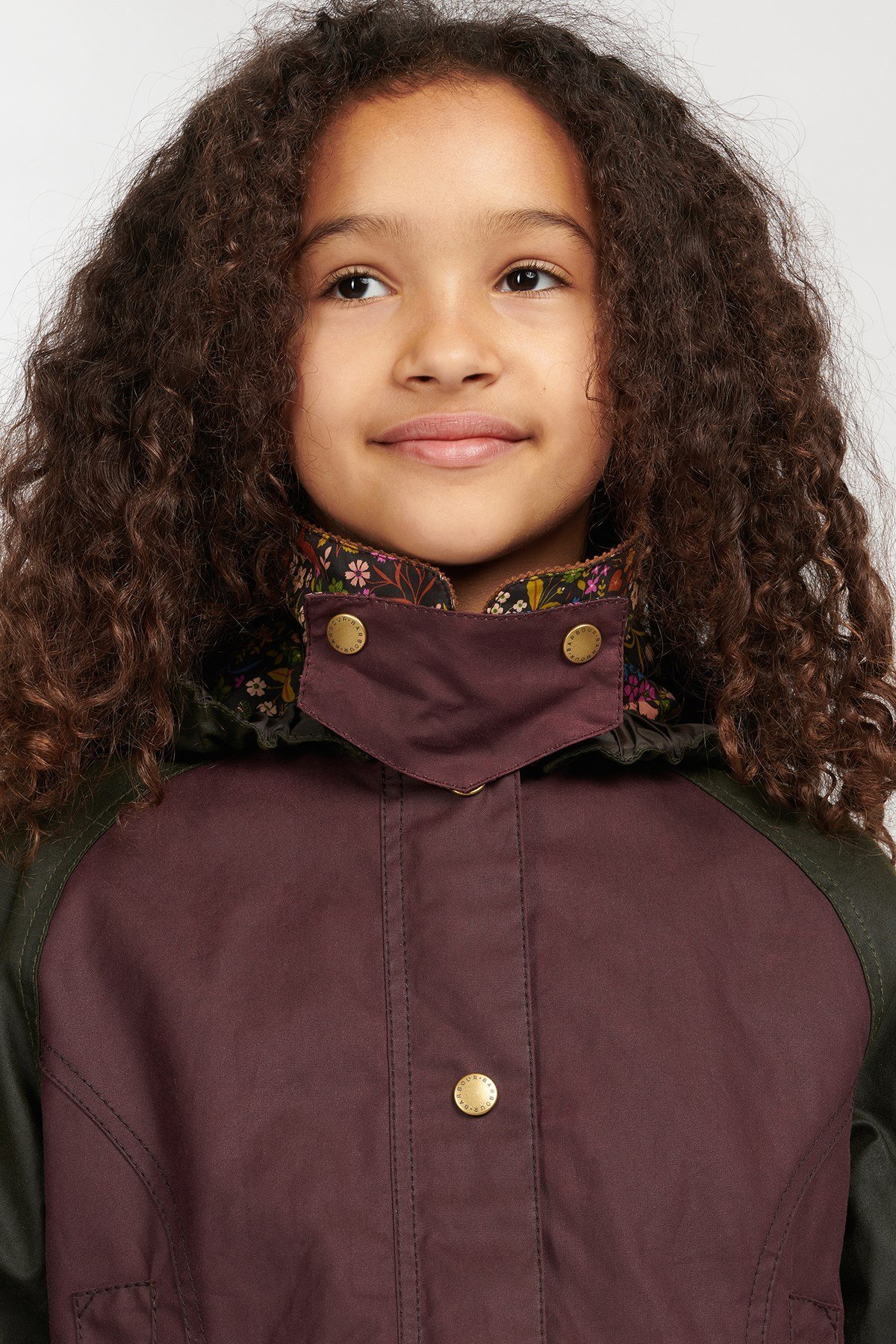 Barbour Kız Çocuk Kapüşonlu Beadnell Yağlı Ceket OL52 Fern