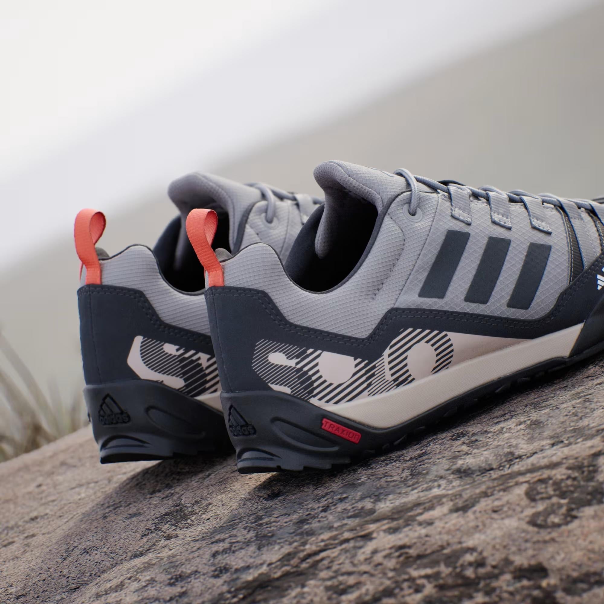 adidas-terrex-swift-solo-2-aa-