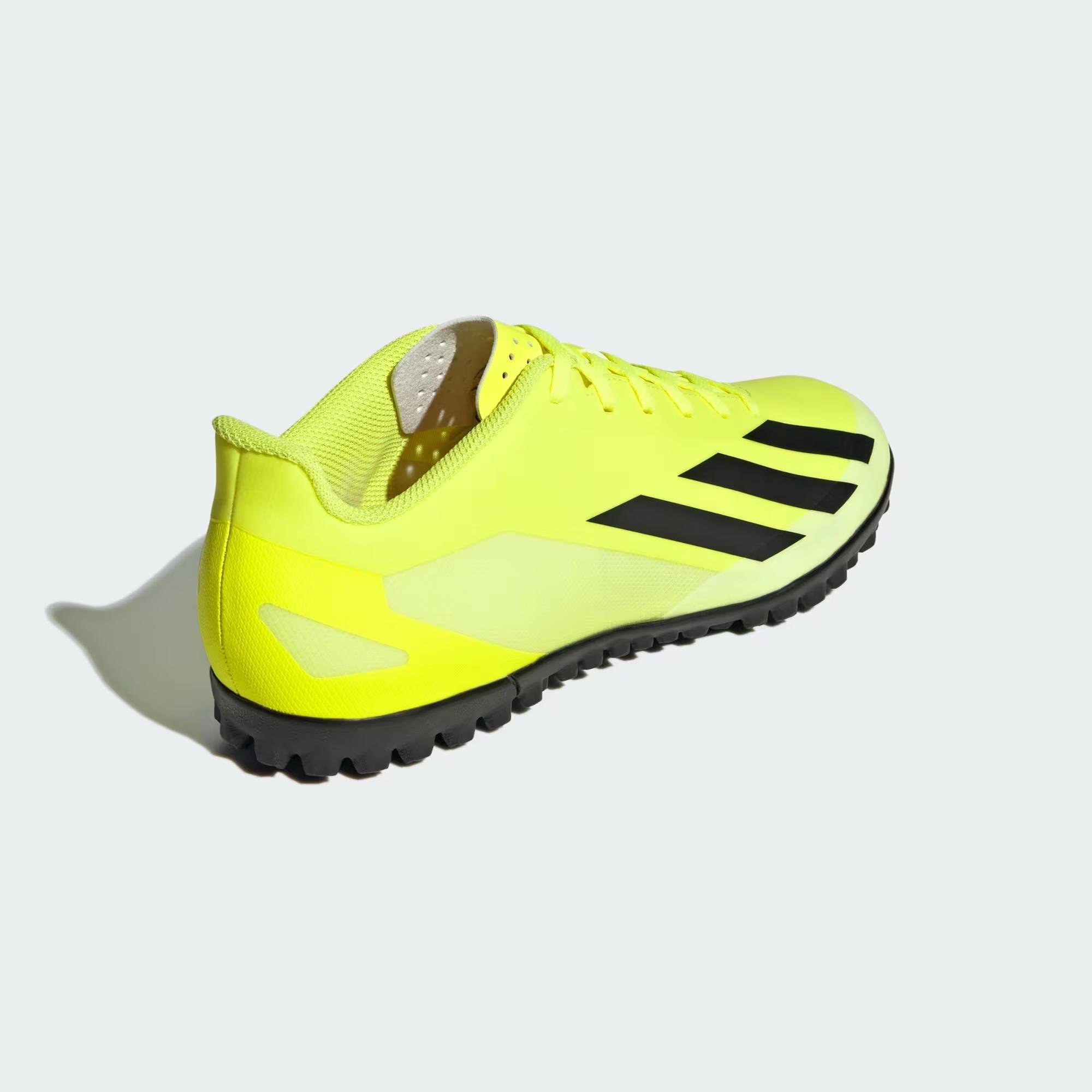 adidas X Crazyfast Club TF Erkek Halı Saha Ayakkabısı IF0723