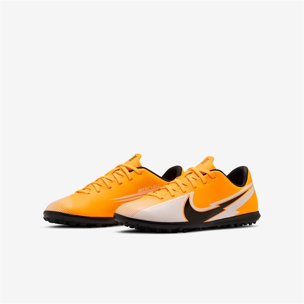 Nike JR. Mercurial Vapor 13 Club Çocuk Halı Saha Ayakkabısı - AT8177-801