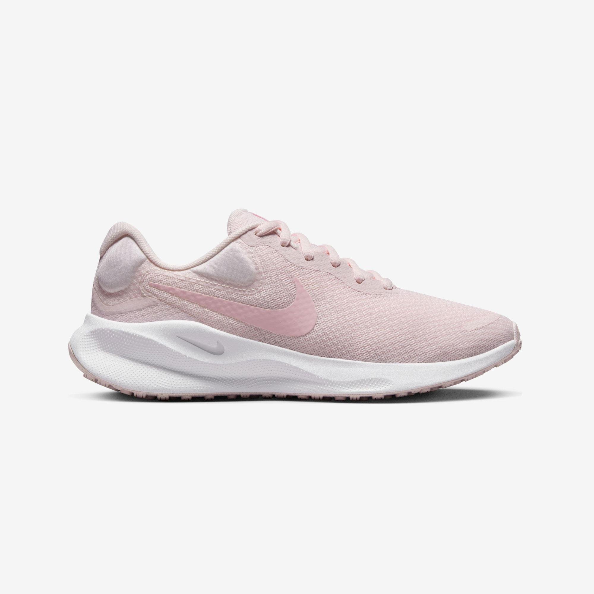 Nike Revolution 7 Kadın Koşu Ayakkabısı