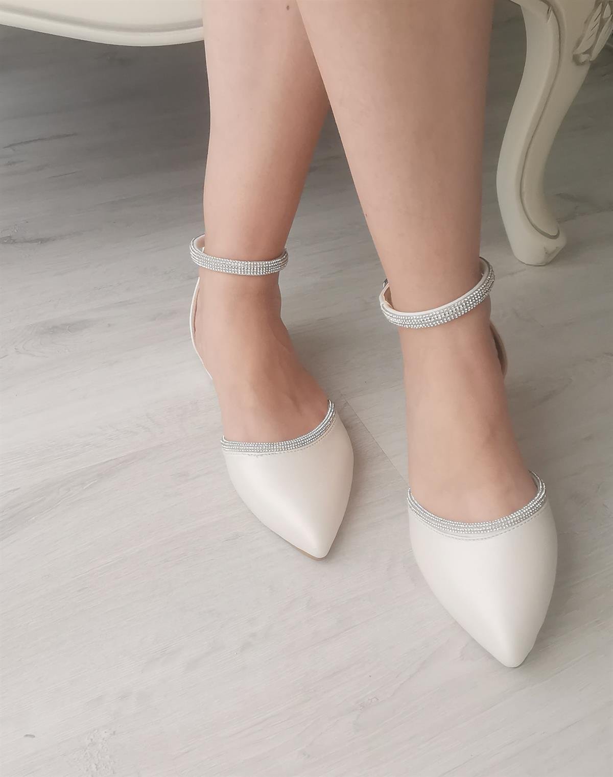 Kadın Sedef Beyaz 3.5 Cm Topuklu Kablo Taşlı Abiye Babet Gelin Ayakkabısı