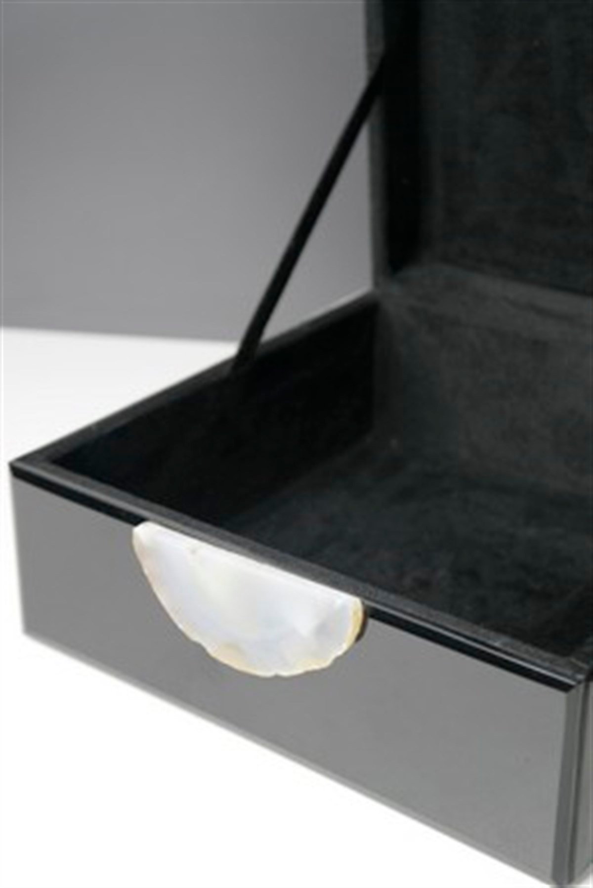 Siyah Cam İçi Kadife Kapaklı Dekoratif Kutu 22 Cm Fiyatları | Joy Home  Accessories