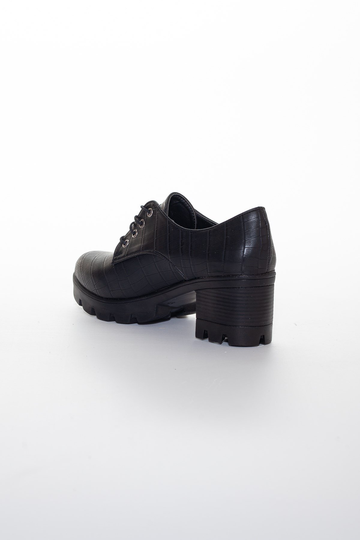 Siyah Kroko Kadın Günlük Ayakkabı | Dilimler Ayakkabı