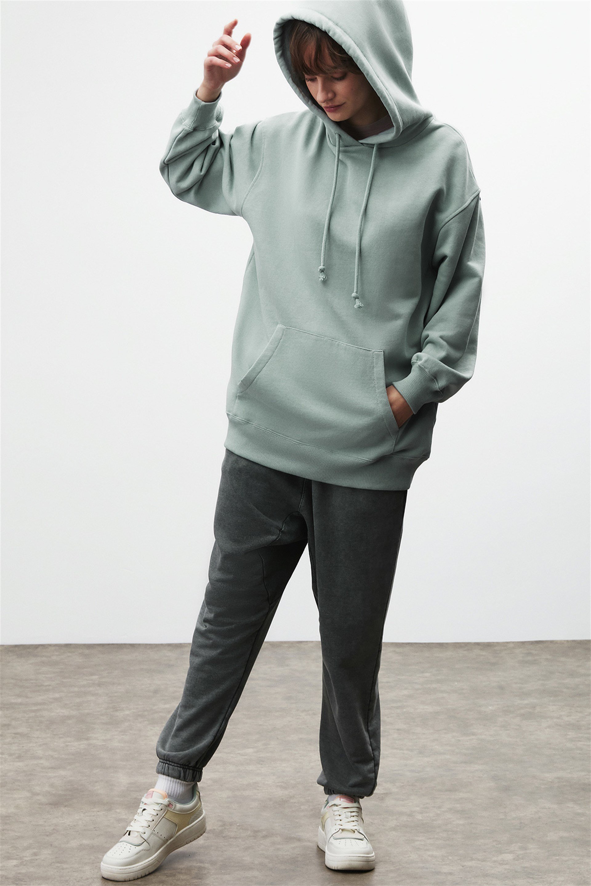 FRIDA Kadın Oversize Kapüşonlu Mint Yeşil Sweatshirt | Grimelange