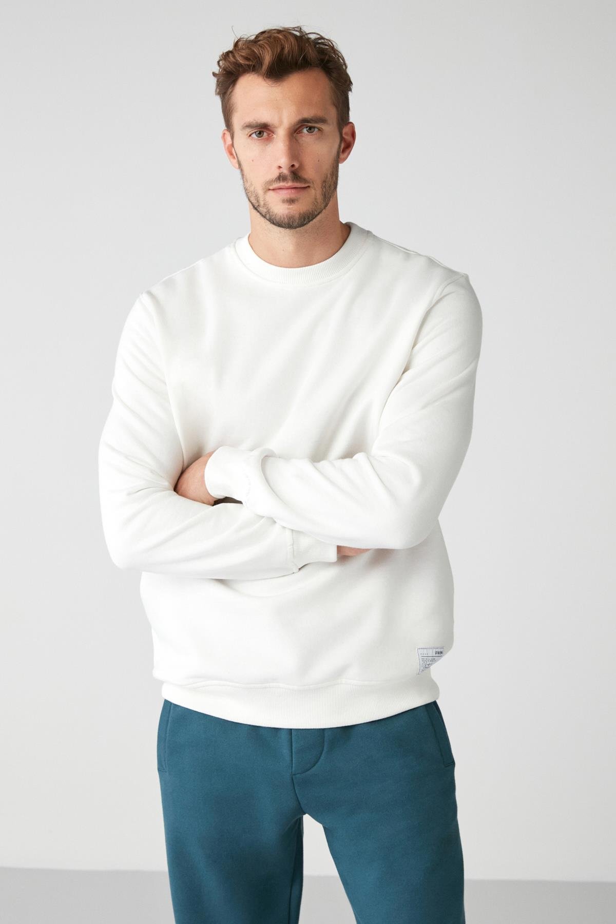 TRAVIS Relaxed Regular Beyaz Sweatshirt