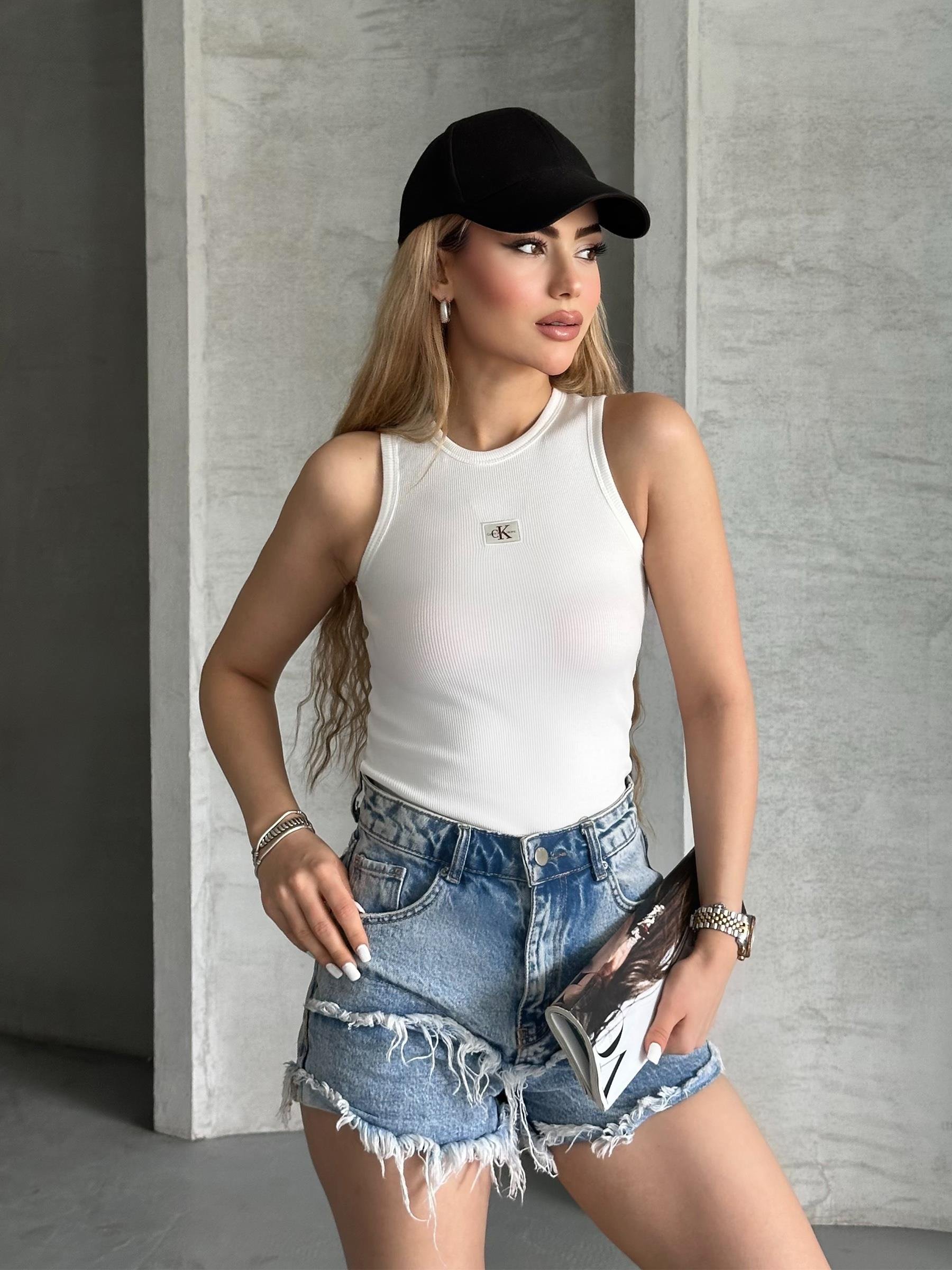 CK Nakışlı Beyaz Atlet