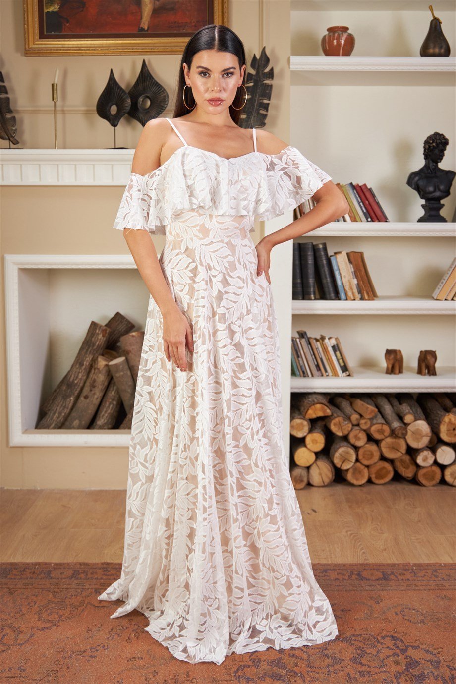 Carmen Bej Dantelli Düşük Kollu Uzun Dış Çekim Elbisesi