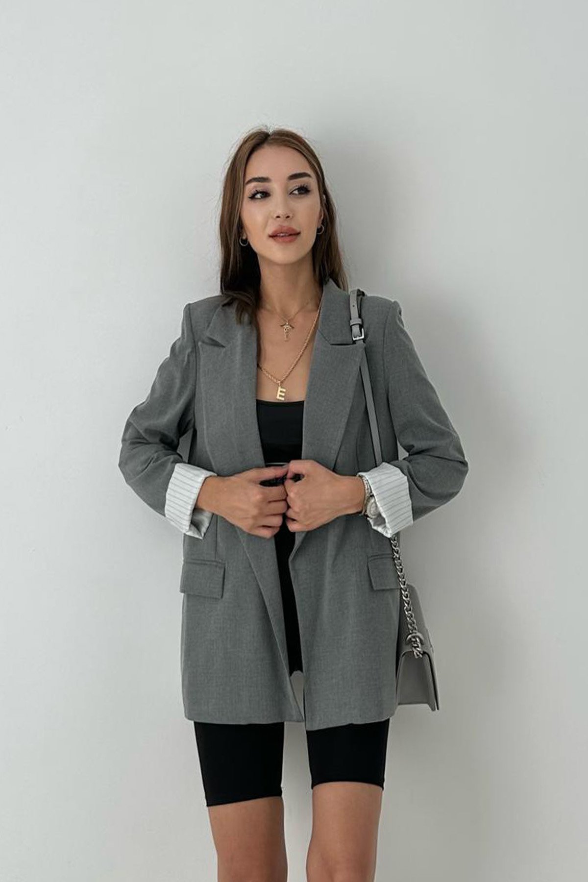 Gri Oversize Kesim Astarl Blazer Ceket