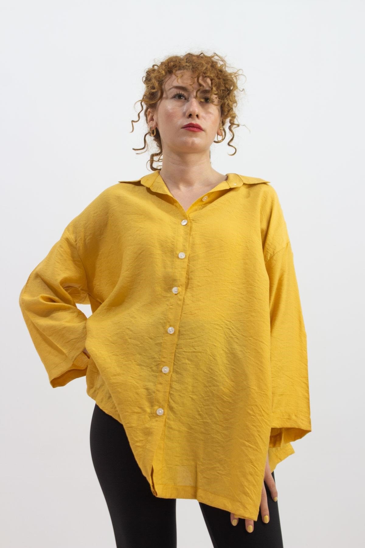Sermoda Krep Kumaş Yırtmaçlı Kadın Gömlek 2595 Hardal
