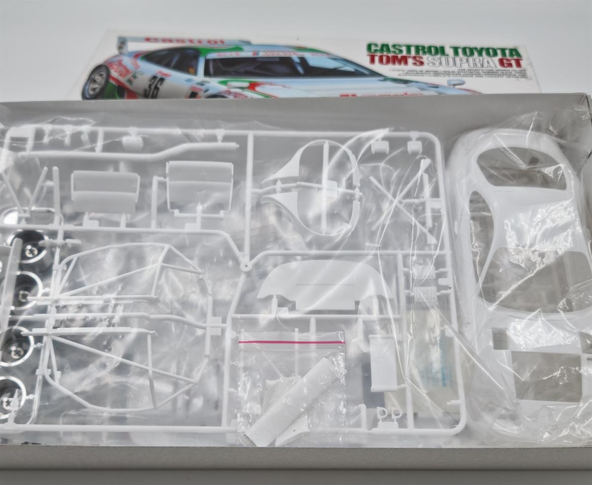 Tamiya 1:24 Castrol Toyota Tom's Supra GT Maket Kit