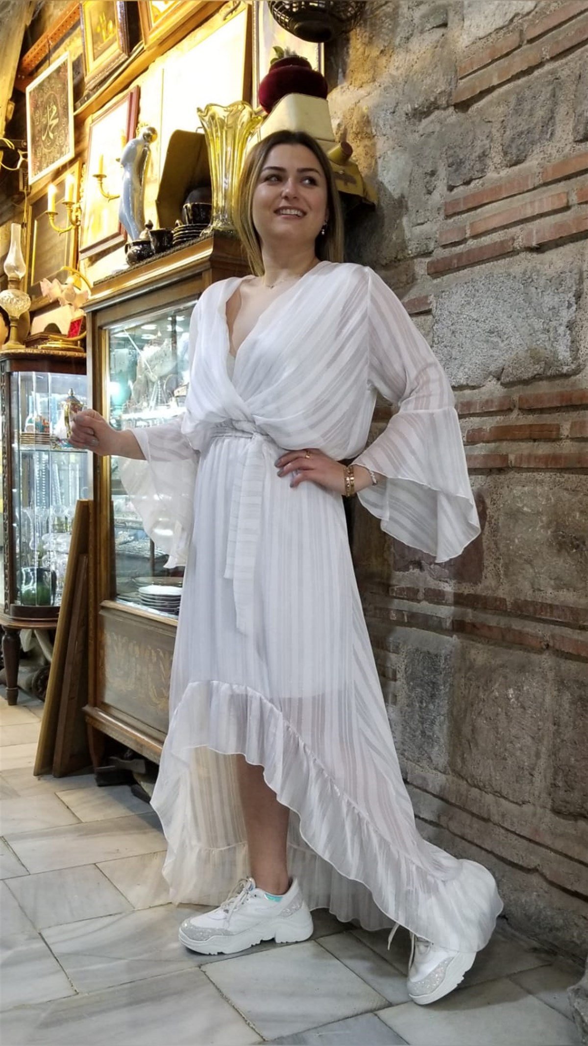 Beyaz İtalyan Kruvaze İçi Astarlı Önü Kısa Arkası Uzun Elbise