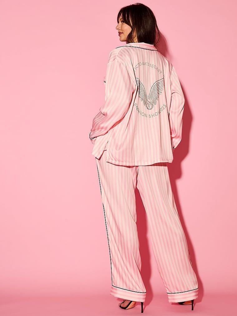 Victoria's Secret Fashion Show '24 Parlak Saten Uzun Pijama Takımı