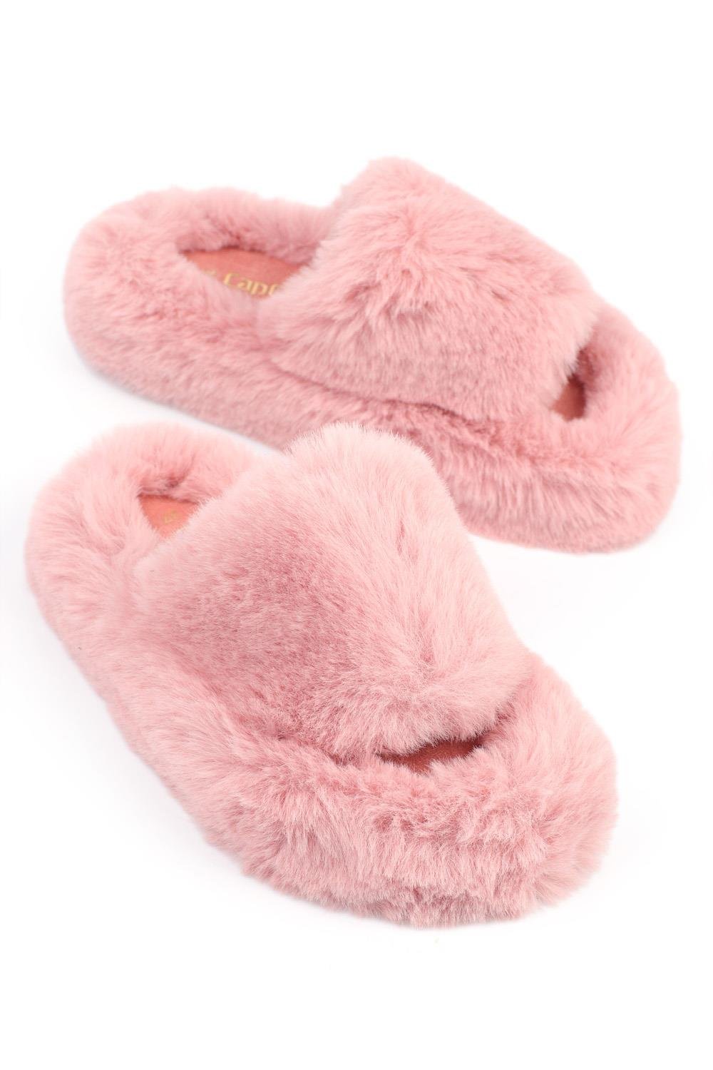 Outfitters slippers deals