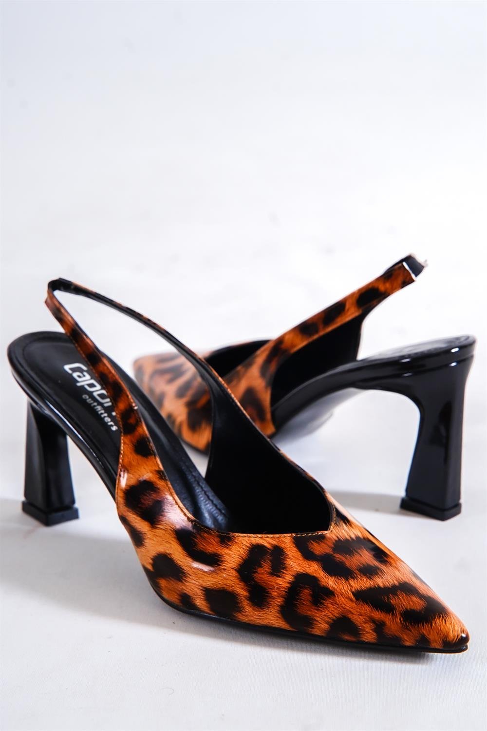 Capone Pointed Toe Slingback Leopard Pattern Mid Heel Patent Woman Shoes