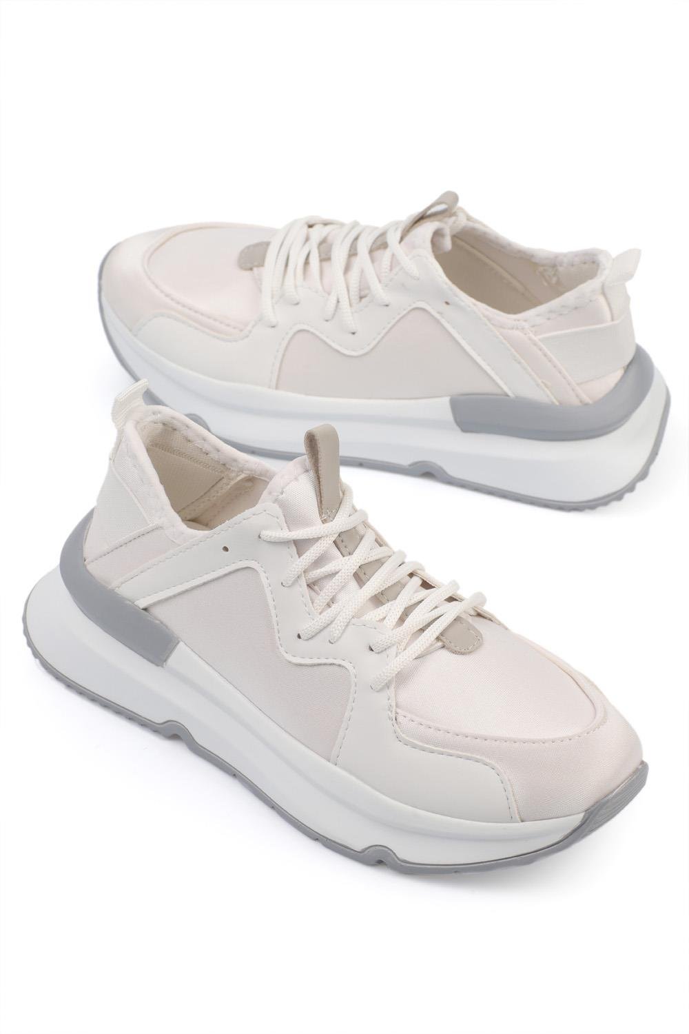 Capone Round Toe Colored Thong Detail Front Lace Up Woman